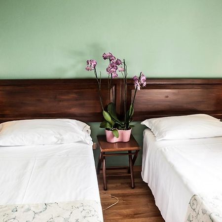 Albergo Bologna Varese Exterior photo