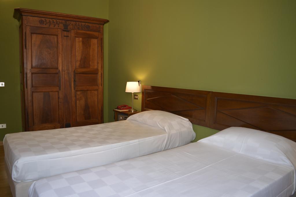 Albergo Bologna Varese Exterior photo